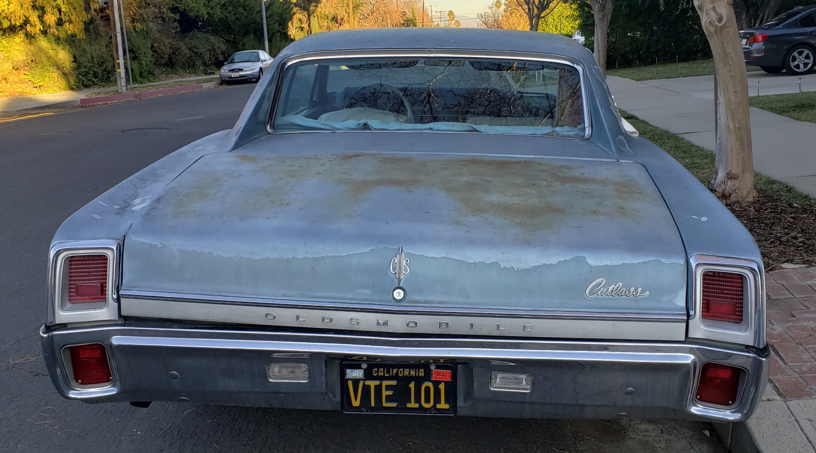 Oldsmobile-Cutlass-1967-Coupe-2