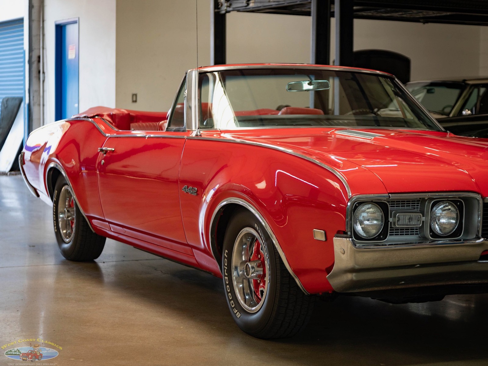 Oldsmobile-Cutlass-1968-2-Door-Convertible-11