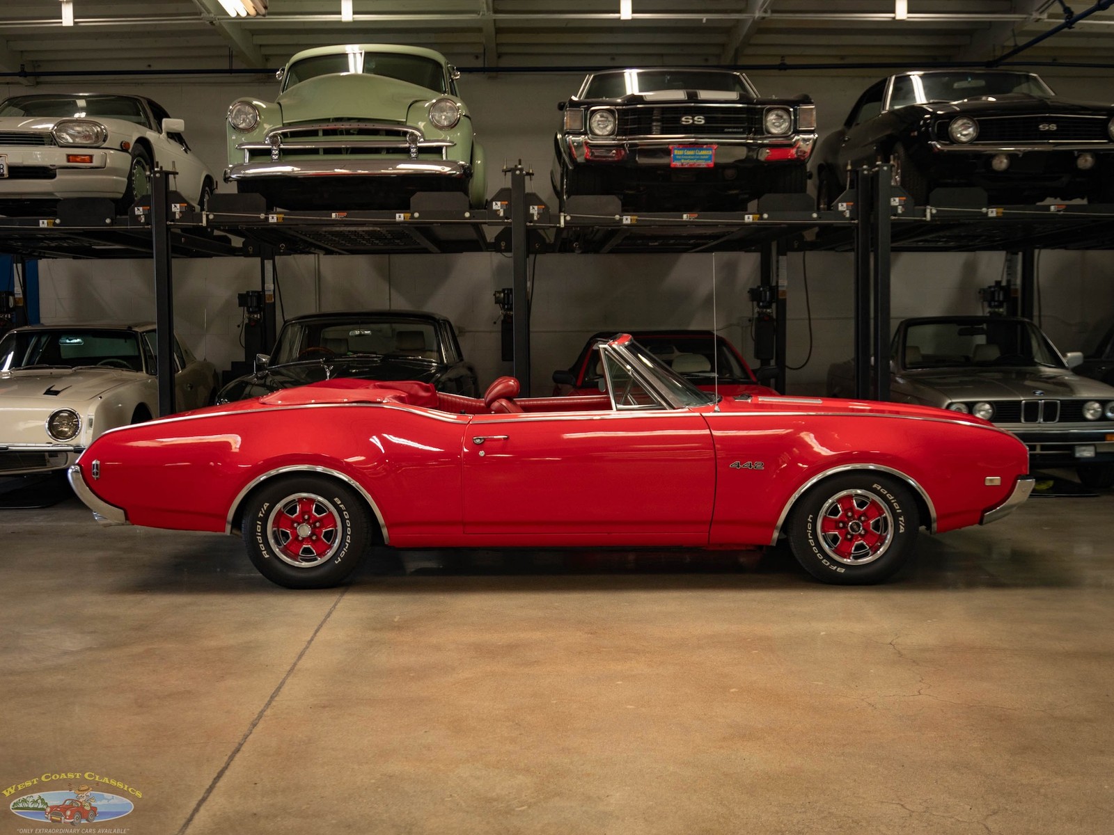 Oldsmobile-Cutlass-1968-2-Door-Convertible-2