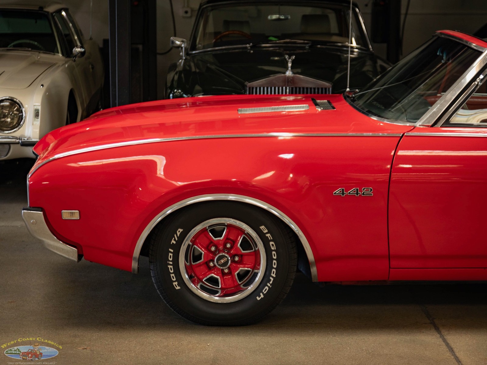 Oldsmobile-Cutlass-1968-2-Door-Convertible-4