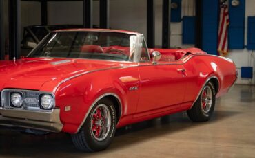 Oldsmobile-Cutlass-1968-2-Door-Convertible-9