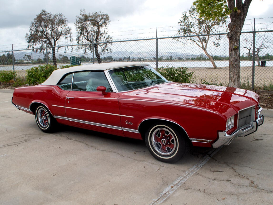 Oldsmobile-Cutlass-1971-Classic-Car-1