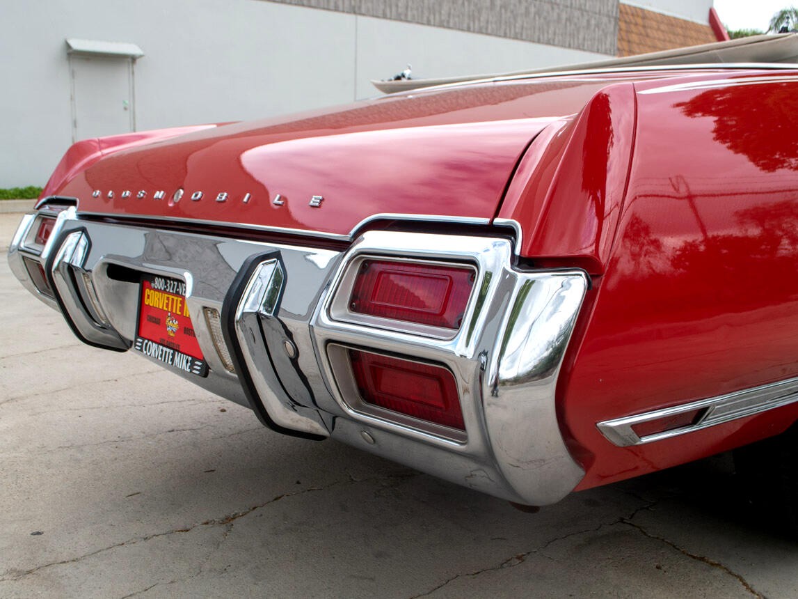 Oldsmobile-Cutlass-1971-Classic-Car-13