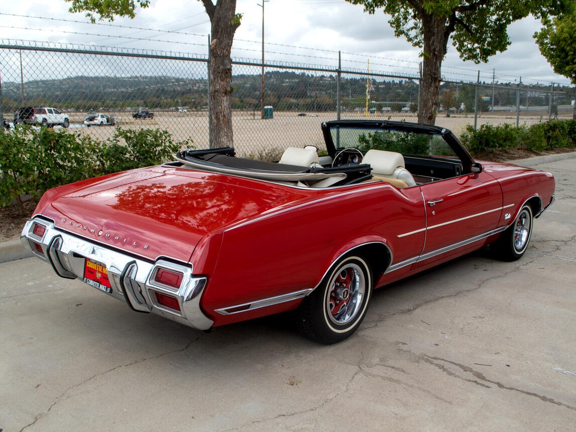Oldsmobile-Cutlass-1971-Classic-Car-16