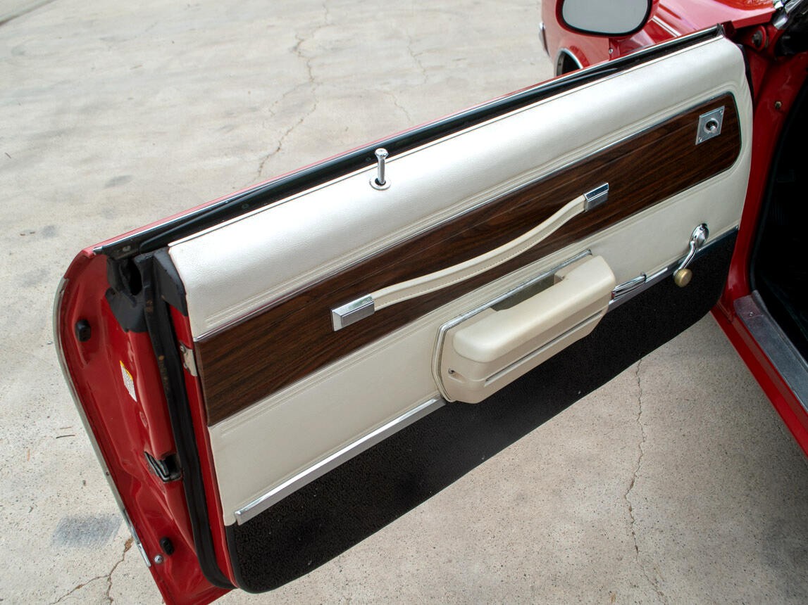 Oldsmobile-Cutlass-1971-Classic-Car-18