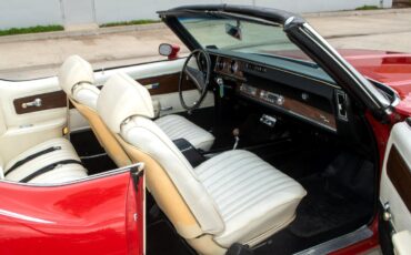 Oldsmobile-Cutlass-1971-Classic-Car-29