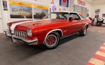 Oldsmobile-Cutlass-1973-2-Door-1