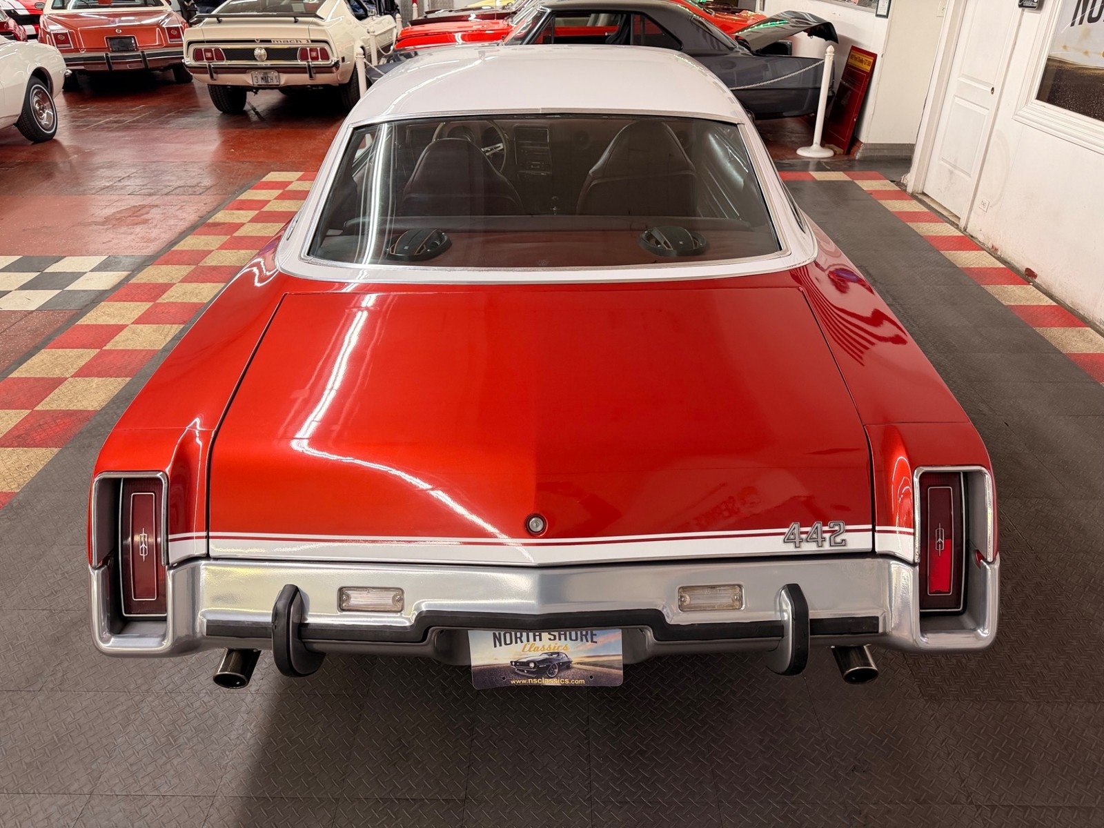 Oldsmobile-Cutlass-1973-2-Door-13