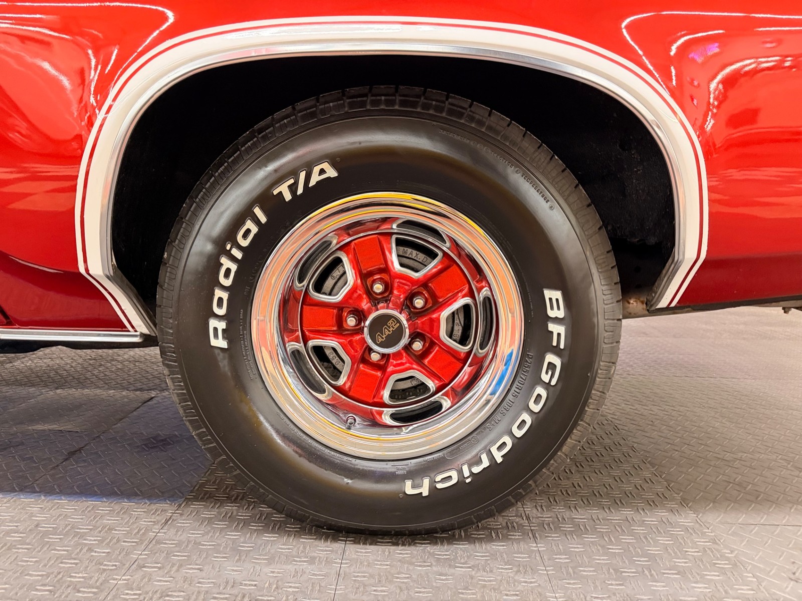 Oldsmobile-Cutlass-1973-2-Door-24