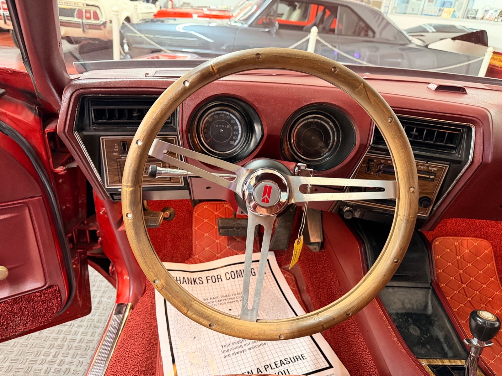 Oldsmobile-Cutlass-1973-2-Door-31