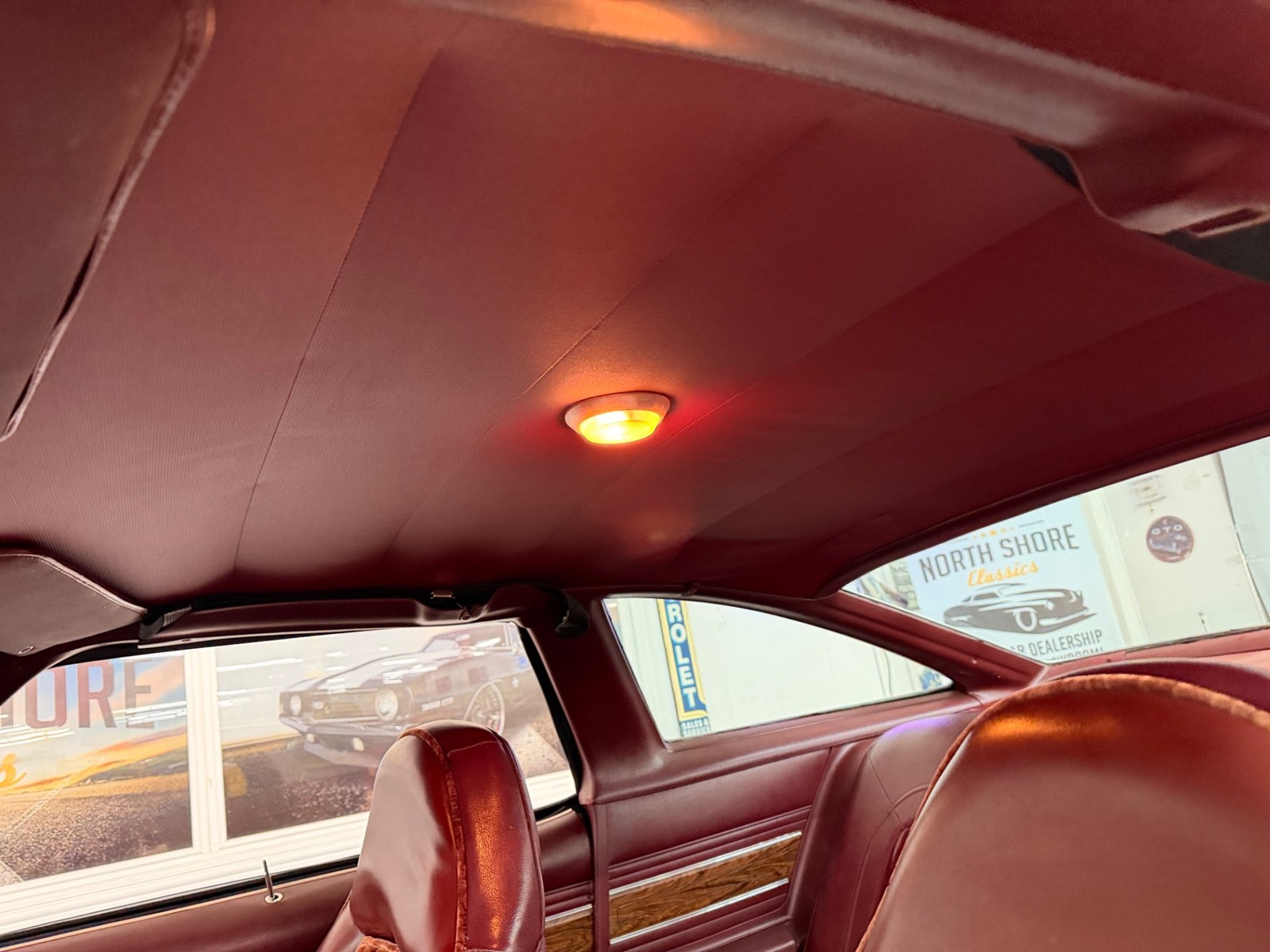 Oldsmobile-Cutlass-1973-2-Door-35