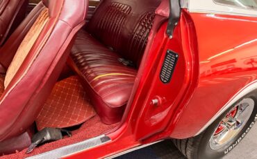 Oldsmobile-Cutlass-1973-2-Door-39