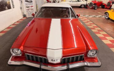 Oldsmobile-Cutlass-1973-2-Door-4