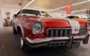 Oldsmobile-Cutlass-1973-2-Door-7