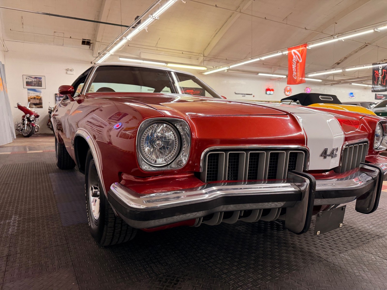 Oldsmobile-Cutlass-1973-2-Door-7