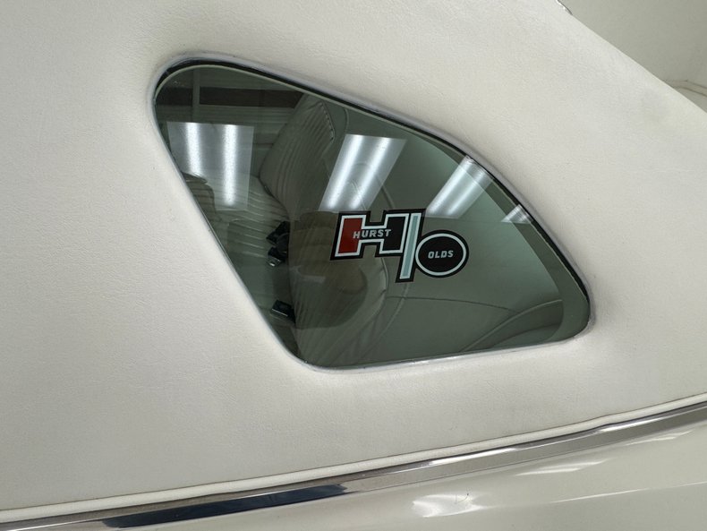 Oldsmobile-Cutlass-1973-Cameo-White-White-1