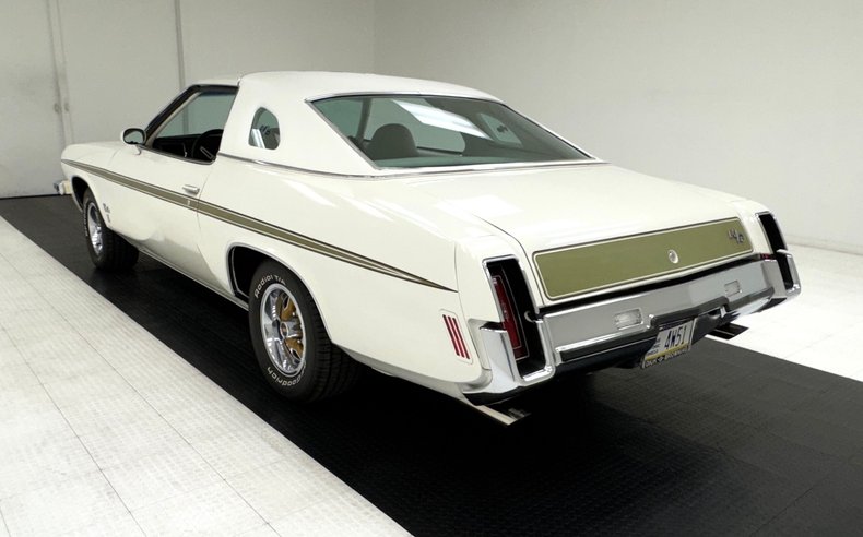 Oldsmobile-Cutlass-1973-Cameo-White-White-10