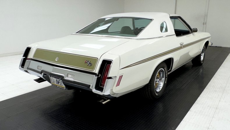 Oldsmobile-Cutlass-1973-Cameo-White-White-12