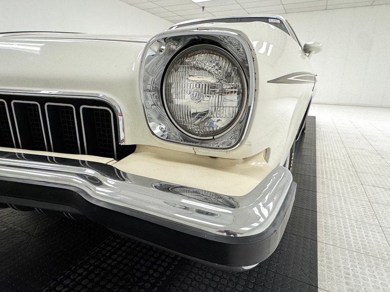 Oldsmobile-Cutlass-1973-Cameo-White-White-17