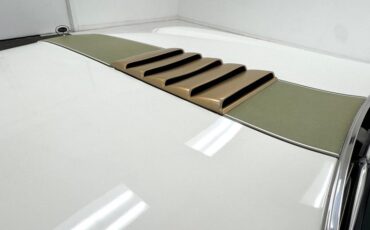 Oldsmobile-Cutlass-1973-Cameo-White-White-20