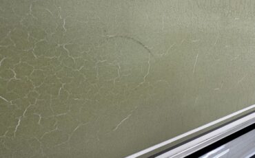 Oldsmobile-Cutlass-1973-Cameo-White-White-40