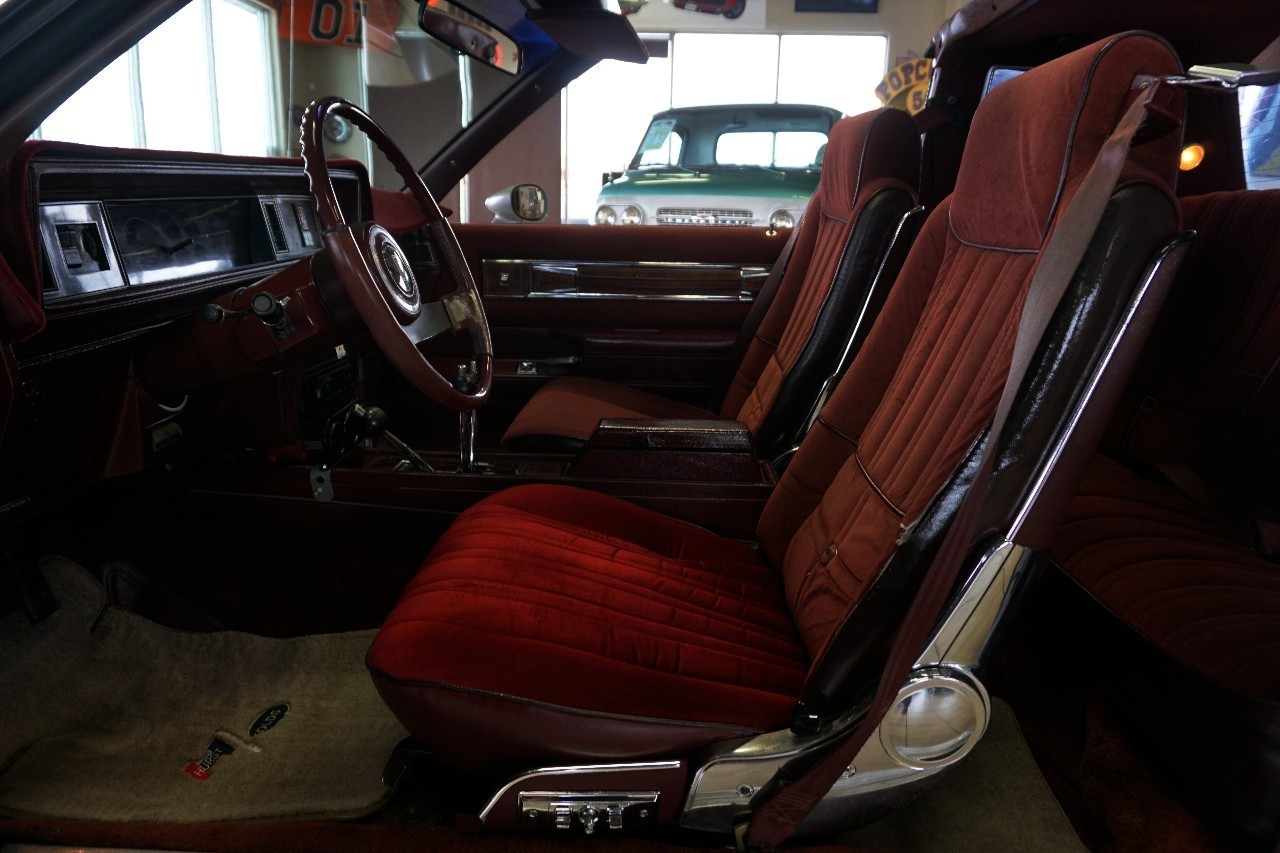 Oldsmobile-Cutlass-1984-Coupe-19