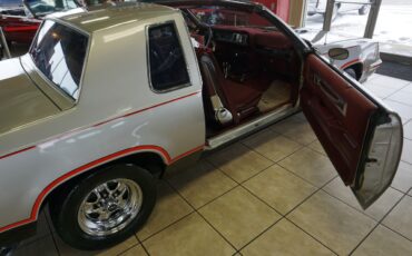 Oldsmobile-Cutlass-1984-Coupe-21