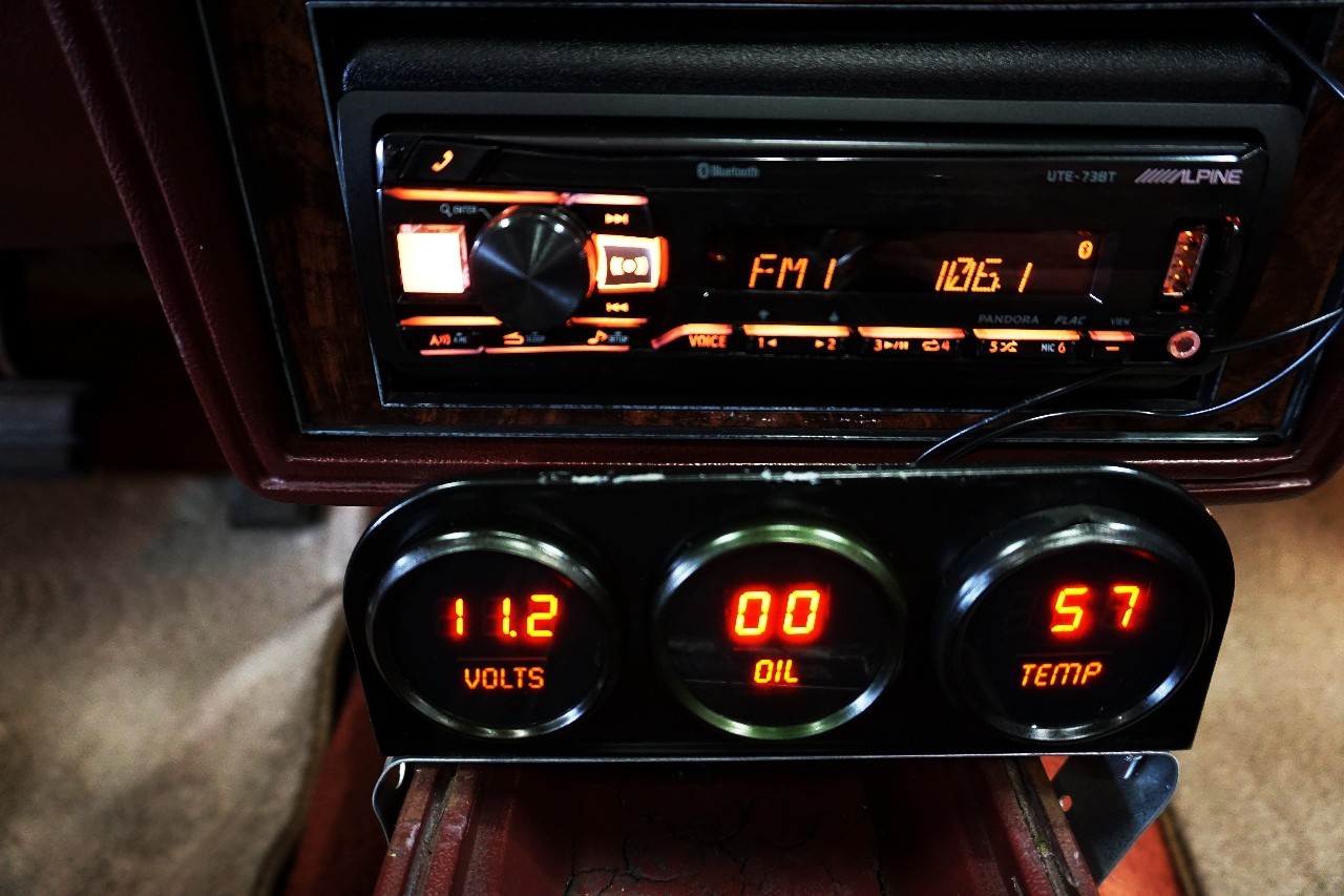 Oldsmobile-Cutlass-1984-Coupe-27