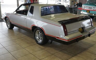 Oldsmobile-Cutlass-1984-Coupe-3