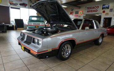 Oldsmobile-Cutlass-1984-Coupe-30