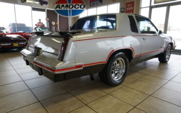 Oldsmobile-Cutlass-1984-Coupe-37