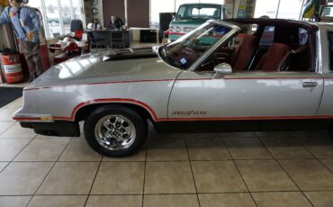 Oldsmobile-Cutlass-1984-Coupe-39