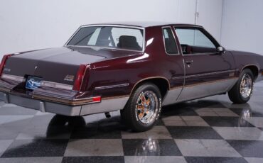 Oldsmobile-Cutlass-1987-Coupe-11