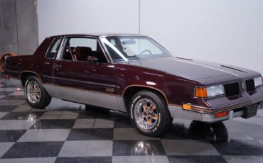 Oldsmobile-Cutlass-1987-Coupe-13