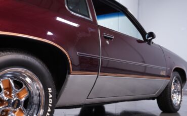 Oldsmobile-Cutlass-1987-Coupe-25