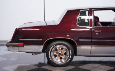 Oldsmobile-Cutlass-1987-Coupe-26