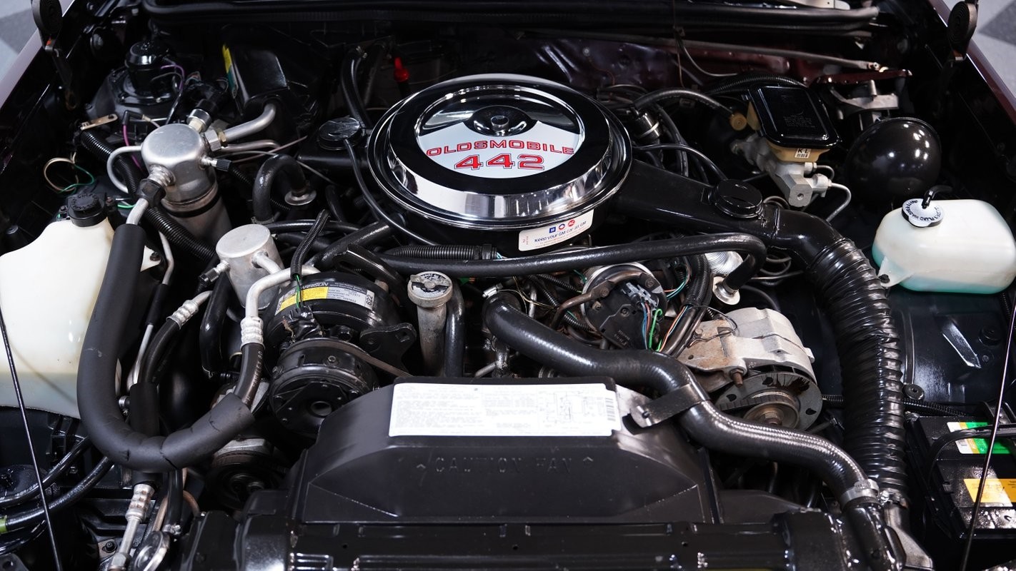 Oldsmobile-Cutlass-1987-Coupe-3