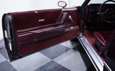 Oldsmobile-Cutlass-1987-Coupe-31