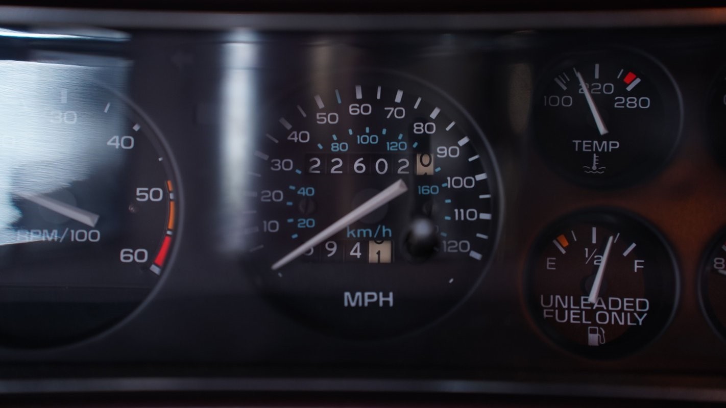 Oldsmobile-Cutlass-1987-Coupe-36