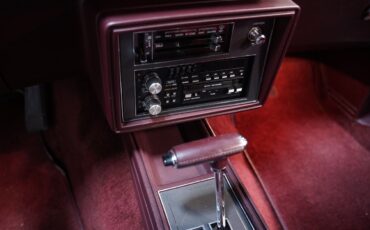 Oldsmobile-Cutlass-1987-Coupe-37