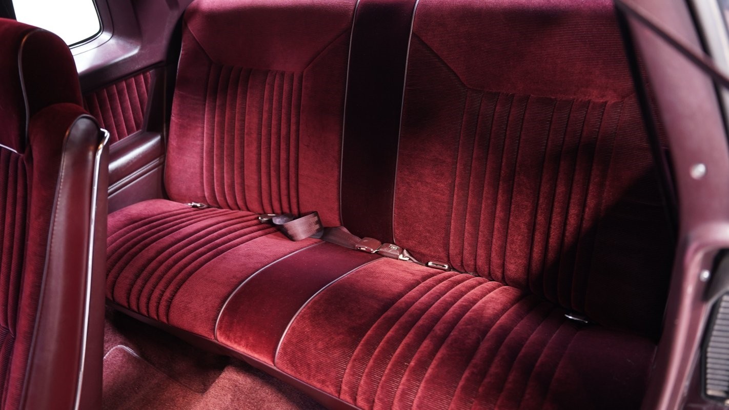 Oldsmobile-Cutlass-1987-Coupe-39