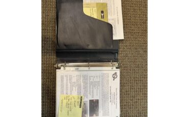 Oldsmobile-Cutlass-supreme-1972-White-Black-13