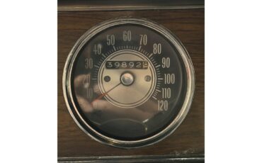 Oldsmobile-Cutlass-supreme-1972-White-Black-34