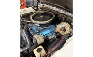 Oldsmobile-Cutlass-supreme-1972-White-Black-56