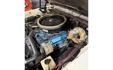 Oldsmobile-Cutlass-supreme-1972-White-Black-59