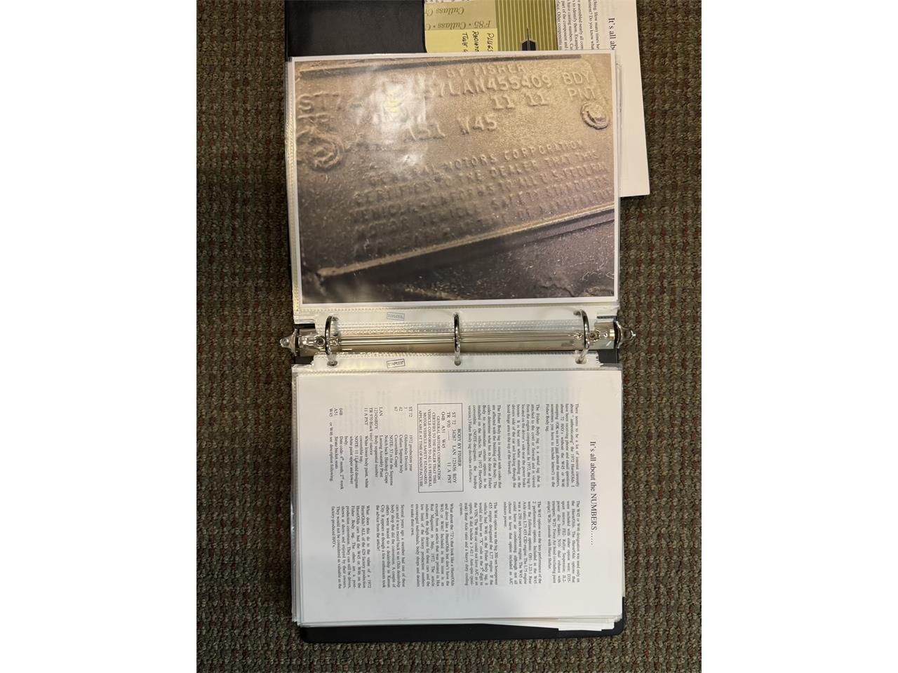 Oldsmobile-Cutlass-supreme-1972-White-Black-73