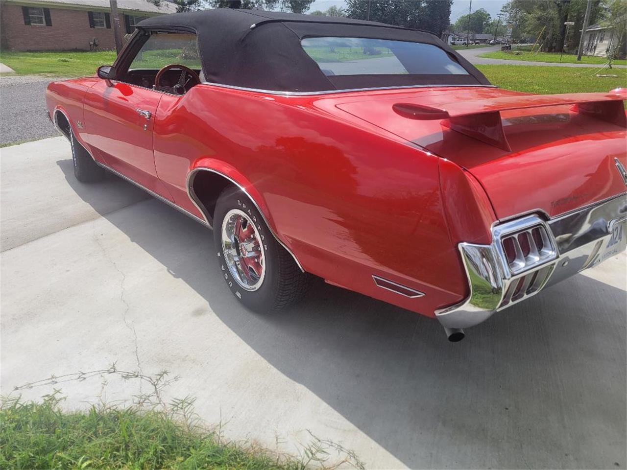 Oldsmobile-Cutlass-supreme-1972-red-White-2