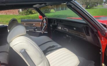 Oldsmobile-Cutlass-supreme-1972-red-White-5