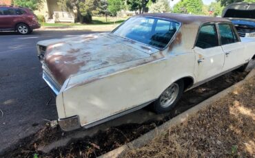 Oldsmobile-Delta-88-1965-Sedan-3