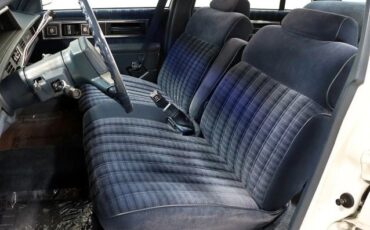 Oldsmobile-Delta-88-1987-Sedan-10